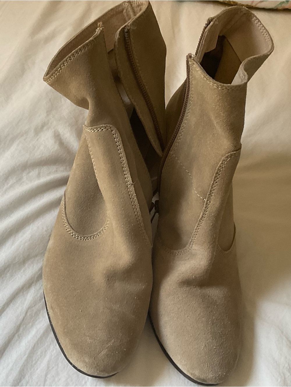 Seychelles Tan Suede Zip Ankle Booties